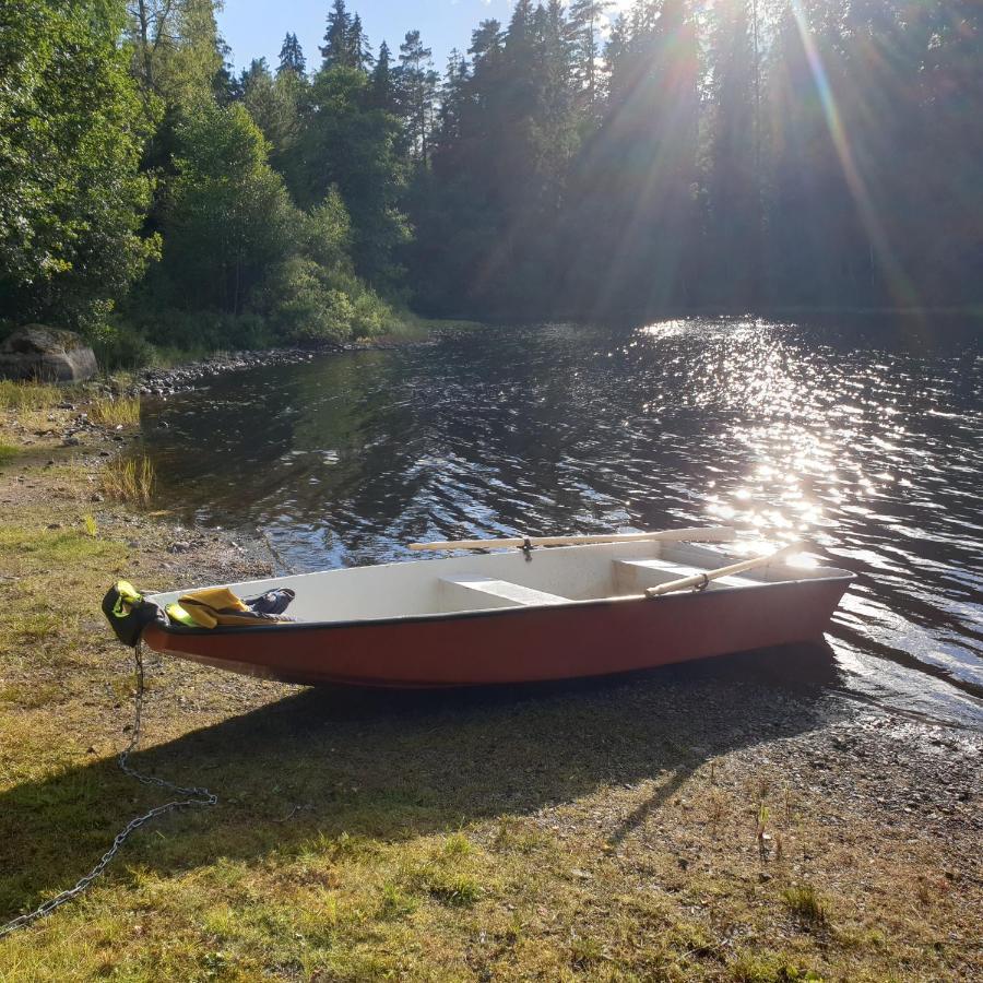 Cabin Near Lake And Beautiful Nature Reserve. Bodafors Екстер'єр фото